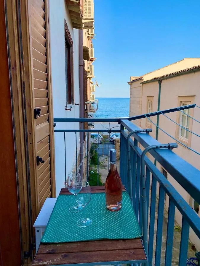 Apartment Casa Levante Syracuse Italy